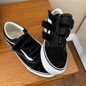 Old Skool V Suede Canvas Shoe Size 8 Women’s